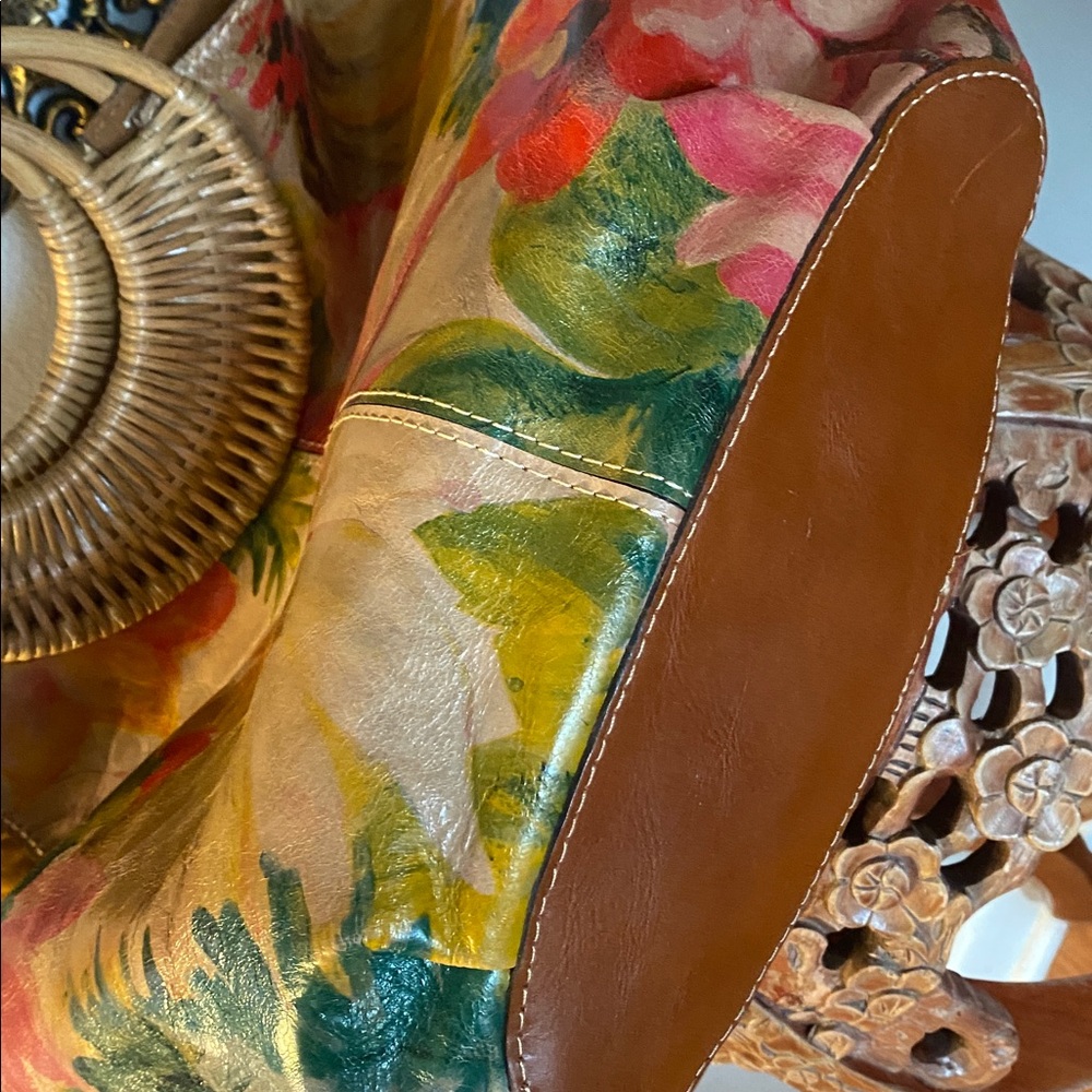 🌸🌺🌷Like new Patricia Nash Pratella Tote wicker wood handle leather bag🍀🌿 - Picture 13 of 13